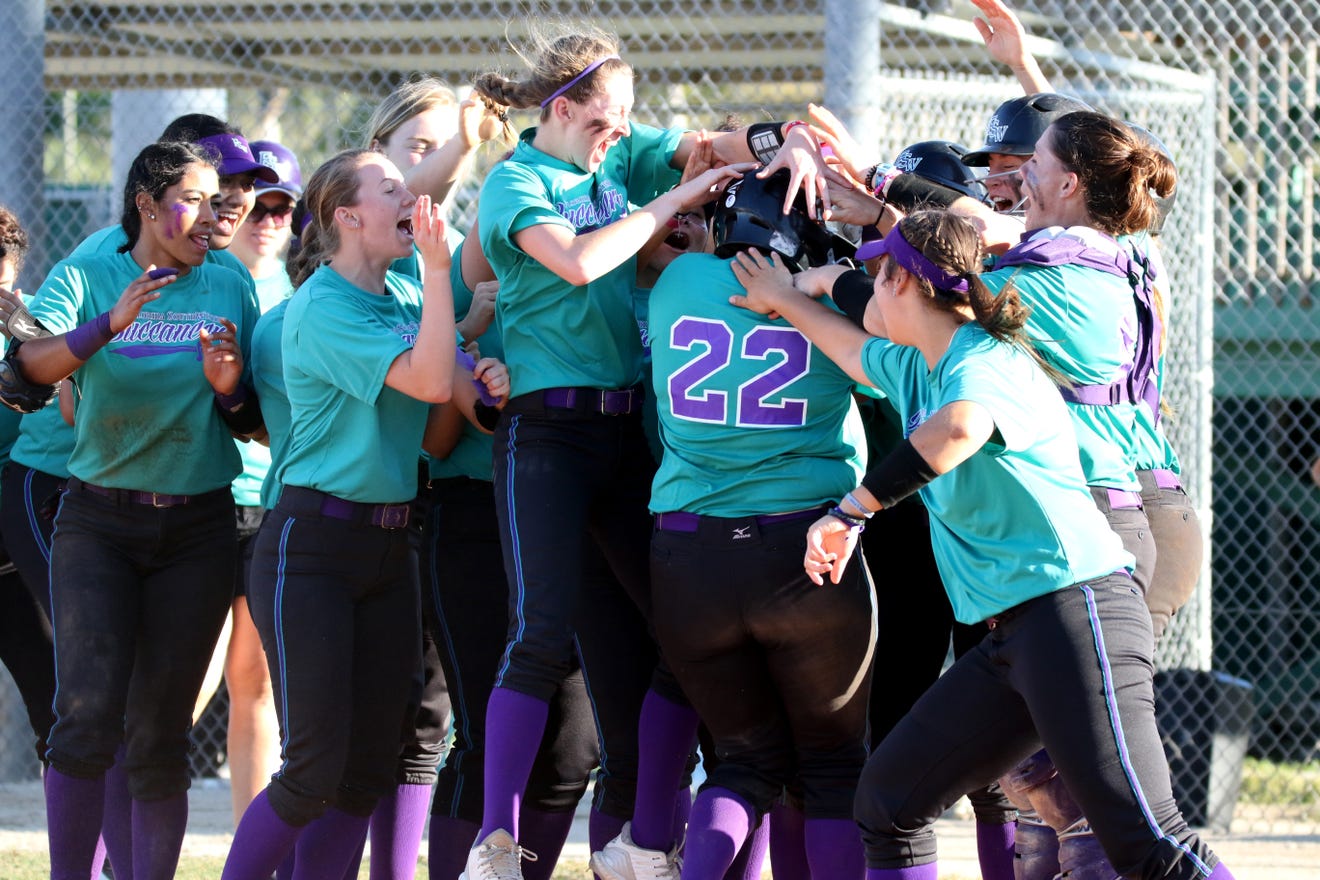 Florida SouthWestern Softball Reaches No 1 In National Poll As Four 